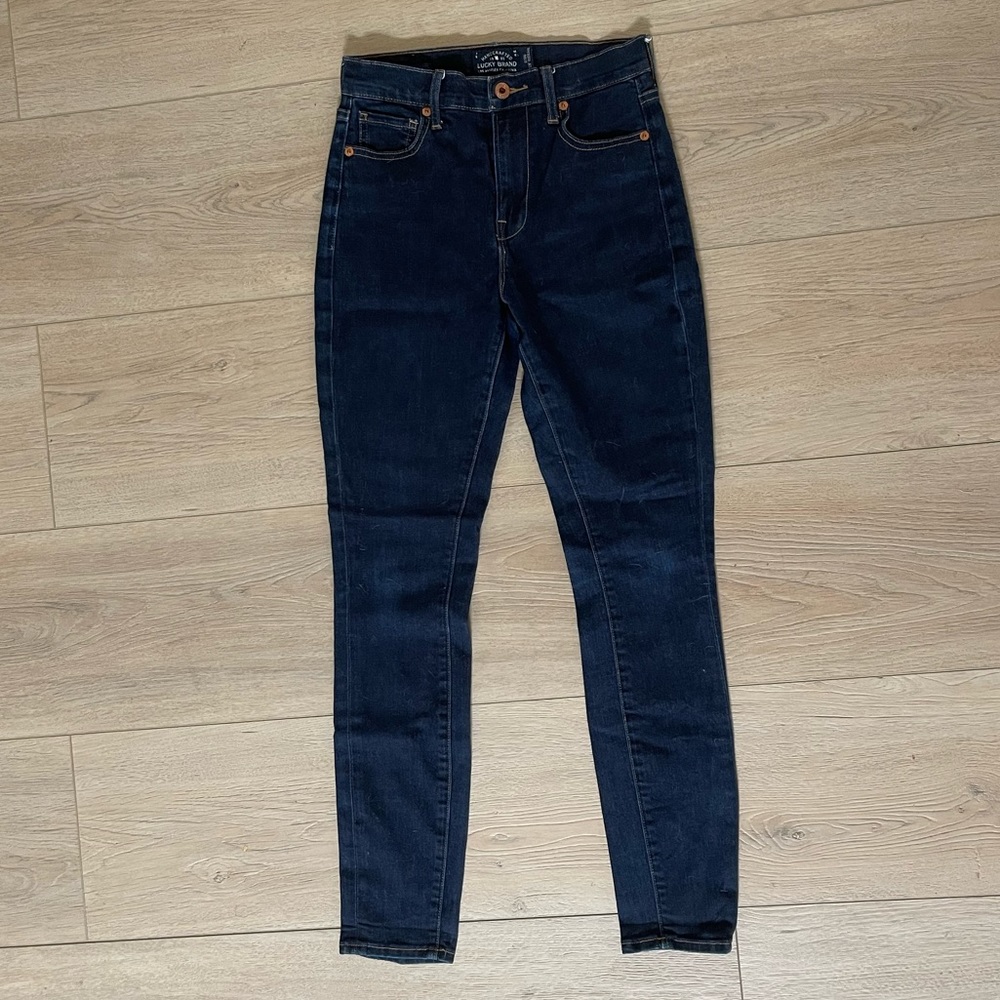 Lucky Brand dark denim stretch skinny jeans